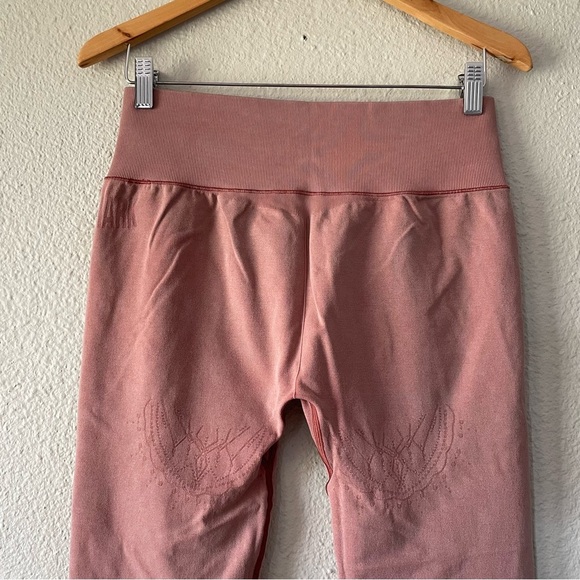 Gymshark Studio Leggings Women’s 28” Waist Pink Mandala Detail Print Activewear - Picture 6 of 12